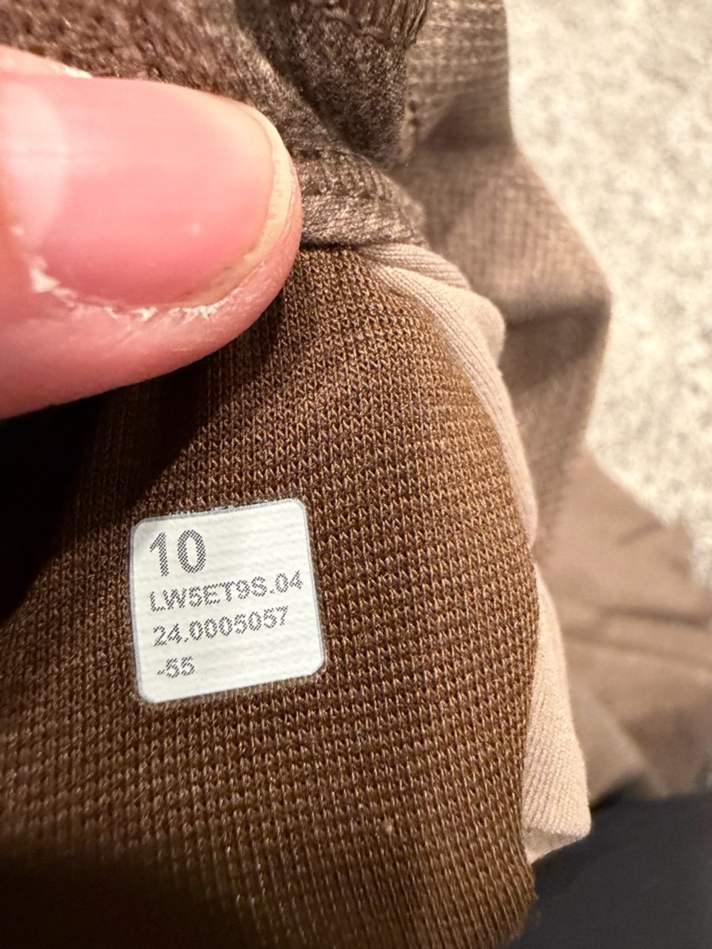 Lululemon Align High-Rise Pant 28"
Diamond Texture Print Taupetastic sz 10 EUC - Picture 5 of 6